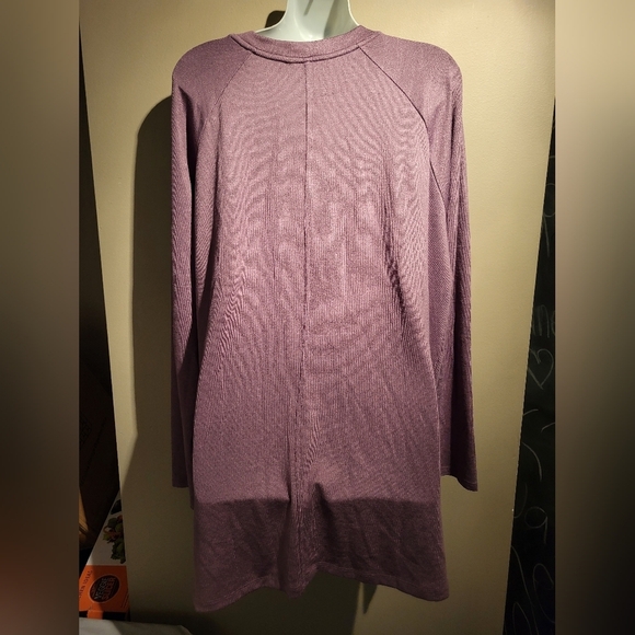 NEW Banana Republic Women's Purple V-Neck Top - Picture 4 of 6